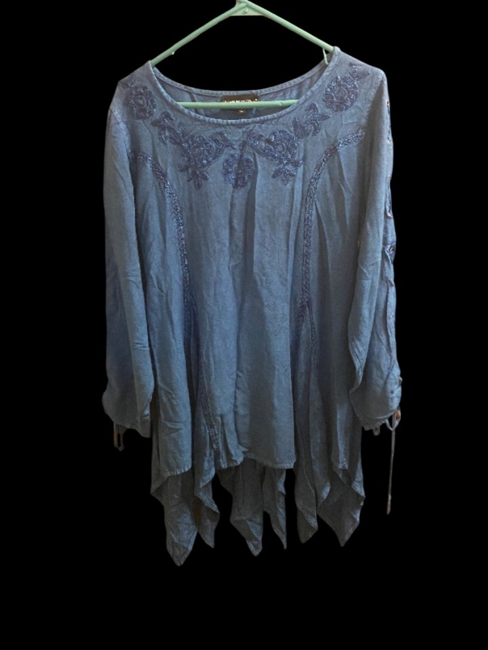 The Pyramid Collection Sz Sm Embroidered Handkerchief Hem Boho Lagenlook Tunic
